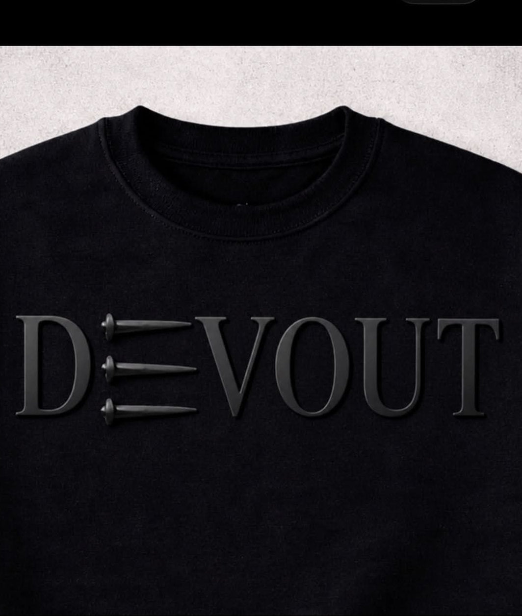 Devoult | Three Nails